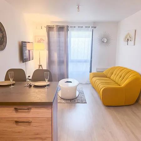Sahara - Appartement Ensoleille Au Coeur De Reims Exterior foto